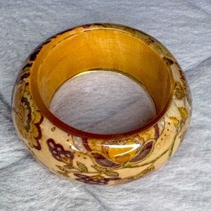 Vintage Lucite Bangle Bracelet